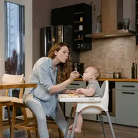 Mengapa Bayi Lebih Membutuhkan Protein Hewani Dibandingkan Nabati? | copyright pexels.com/MART PRODUCTION