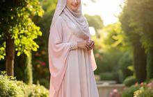 8 Model Kaftan Muslim Modern Buat Lamaran, Inspirasi Tampilan Elegan di Depan Keluarga Besar Pasangan