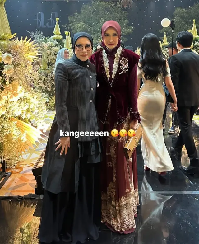 Potret 8 seleb era 90-an kondangan ke ngunduh mantu Al Ghazali dan Alyssa Daguise, meriah bak reuni