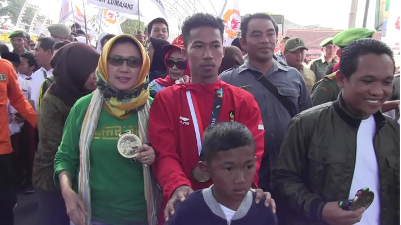 Raih 3 Medali Asian Games, Atlet Sepak Takraw Saiful Rizal Terharu Diarak Keliling Lumajang