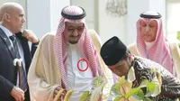 Raja Salman Selalu Membawa Siwak