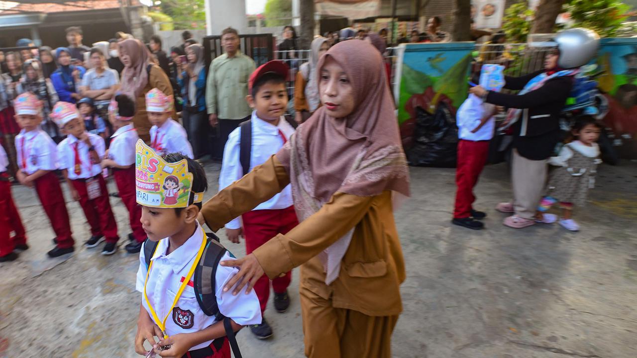 Semangat Siswa Baru Ikuti Hari Pertama MPLS