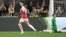 <p>Gol Arsenal dicetak oleh Bukayo Saka (13'), Kai Harvetz (43'), Leandro Trossard (55' 78') dan F&aacute;bio Vieira (89'). (AP Photo/Ashley Landis)</p>