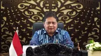 Menteri Koordinator Bidang Perekonomian Airlangga Hartarto saat memberikan keynote speech secara virtual dalam acara “Power Lunch Asosiasi e-Commerce Indonesia (IdEA)”, Jumat (1/4/2022). (Sumber ekon.go.id)