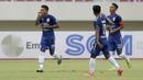 Gelandang PSIS Semarang, Fandi Eko Utomo (kiri) melakukan selebrasi usai mencetak gol kedua ke gawang Persikabo 1973 dalam laga matchday ke-2 Grup A Piala Menpora 2021 di Stadion Manahan, Solo, Kamis (25/3/2021). PSIS menang 3-1 atas Persikabo 1973. (Bola.com/Arief Bagus)