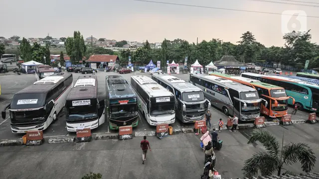 Ribuan Pemudik Mulai Padati Terminal Kampung Rambutan