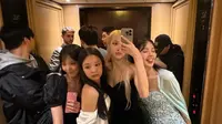Kasual hingga Glamour, Ini 7 Gaya Gaun Hitam BLACKPINK yang Jadi Trendsetter di Dunia Fashion