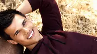 Cara Taylor Lautner Nikmati Waktu Santai