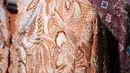 Kolaborasi antara Lomma dan Oscar Lawalata Culture patut dikoleksi karena keindahannya. Keseluruhan produk mencerminkan keseimbangan antara craftsmanship berkualitas dan sophisticated dengan pendekatan yang organik. [ Foto: dokumen Oscar Lawalata Culture.]