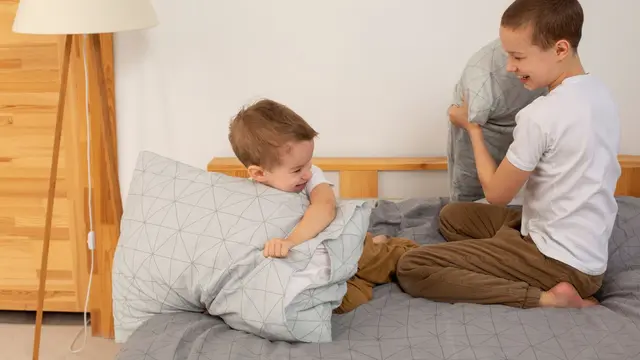 Bahaya Membandingkan Anak dengan Saudara atau Teman (photo by freepik)