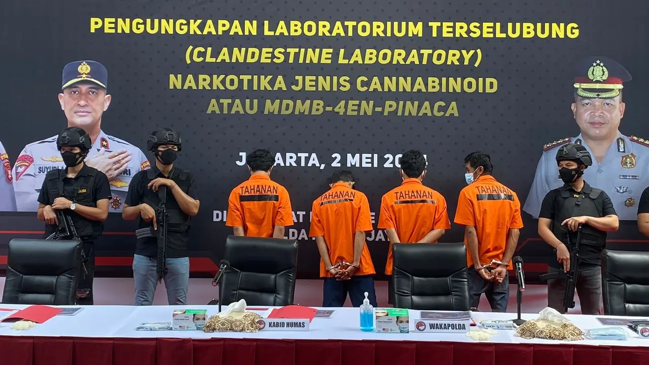 Diresnarkoba Polda Metro Jaya telah mengungkap jaringan tembakau sintetis jaringan internasional.