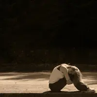 Begini caranya agar kamu enggak lagi merasa kesepian. 