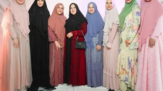 Pesona Inneke Koesherawati, Tak Lagi Muda Namun Wajahnya Tetap Meneduhkan [instagram/innekekoesherawati]