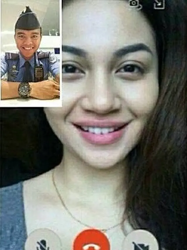 6 Editan Foto Ariel Tatum Bareng dengan Fans Ini Halu Banget, Kocak