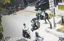 Viral Pencuri Sepeda Motor Acungkan Senpi di Kembangan, Polisi Turun Tangan
