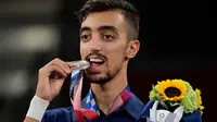 Atlet Tunisia di Olimpiade Tokyo, Khalil Jendoubi disebut mirip gelandang Manchester United, Bruno Fernandes. (AFP/Javier SORIANO).