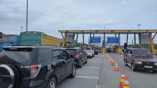 Gerbang Tol Tebing Tinggi