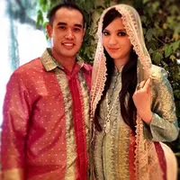 Pesinetron Bawang Merah Bawang Putih itu baru menyadari kehamilan keduanya saat usia kandungannya sudah memasuki empat bulan.  (Via Instagram/@ramadhaniabakrie)