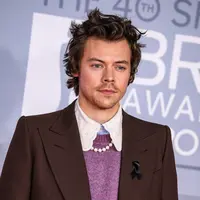 Harry Styles di Brit Awards 2020 (Splashnews)