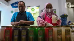 Kolkal Grimy A dijual mulai dari Rp25.000- Rp50.000 per toplesnya. (merdeka.com/Arie Basuki)