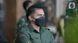 Serda Aprilia Manganang menjalani sidang perubahan status jenis kelamin dan pergantian nama di Pengadilan Negeri Tondano secara virtual di Mabes TNI AD, Jakarta, Jumat (19/3/2021). Aprilia Manganang mengubah status jenis kelamin menjadi laki-laki. (Liputan6.com/Faizal Fanani)