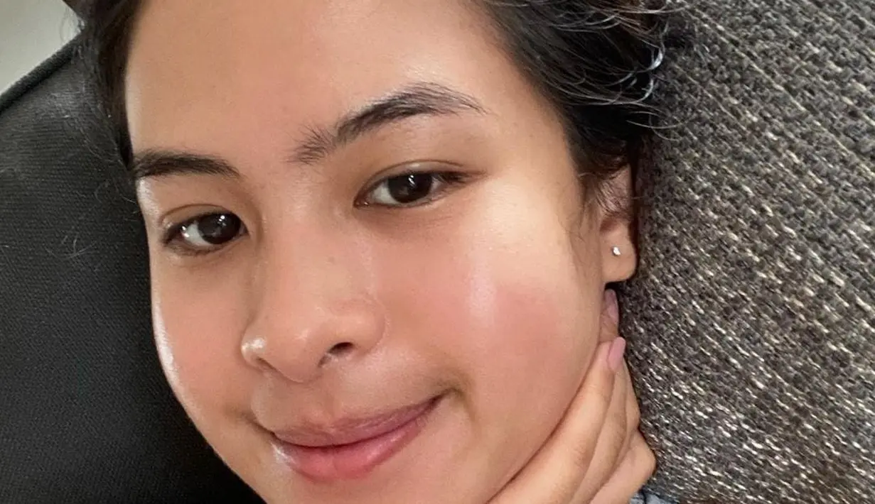 Memiliki kecantikan yang natural meski tanpa dibaluti makeup, wajah Maudy Ayunda tetap terlihat flawless. [@maudyayunda]