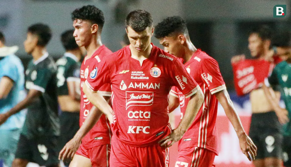 Namun, Persikabo 1973 mampu menyamakan kedudukan lewat gol bunuh diri Ondrej Kudela yang terkena bola liar Roni Sugeng. (Bola.com/M Iqbal Ichsan)
