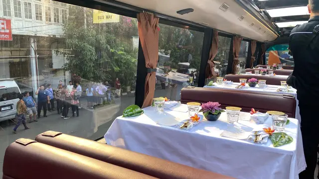 Uji Coba Bus Open Dining Jakarta Cultural and Culinary