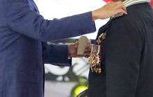 TPN Ganjar Kritik Penghargaan Jenderal Bintang 4 Prabowo: Sulit Dibantah Dukungan Jokowi di Pilpres 2024