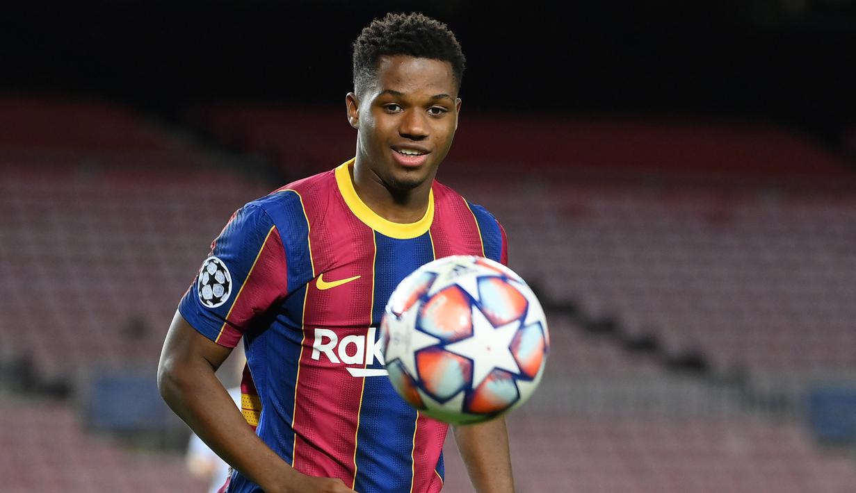 1. Ansu Fati (80 juta euro) -  Penyerang berusia 18 tahun ini tampil mengagumkan bersama Barcelona dan timnas Spanyol. Ansu Fati menjadi salah satu pemain bertalenta yang saat ini dimiliki oleh Barcelona. (AFP/Lluis Gene)