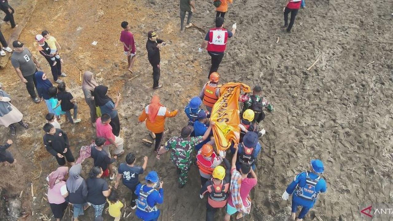 Tim SAR Temukan Jasad Anak Terseret Ombak di Pantai Ujung Batu Padang