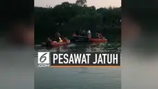 Sebuah pesawat latih jenis Cessna jatuh di sungai rambatan, Indramayu. Satu penumpang dinyatakan hilang.