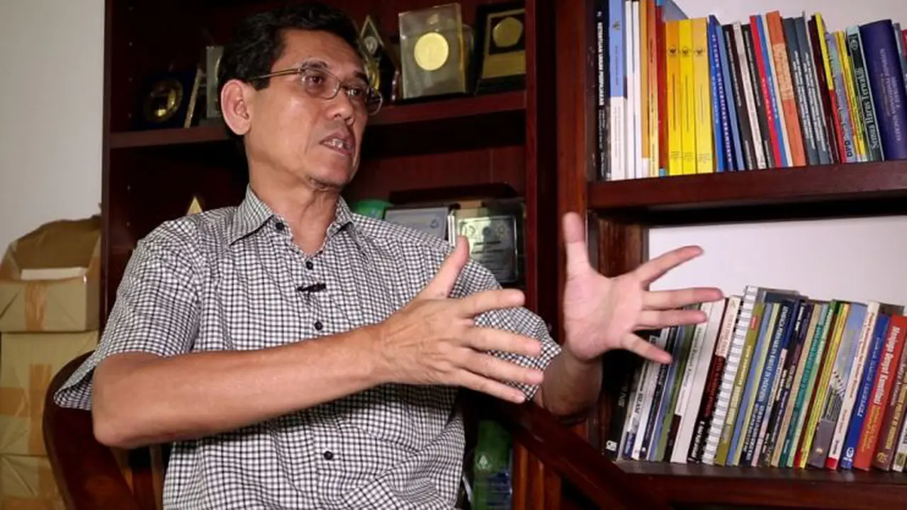  Marwan Batubara, Direktur Indonesian Resources Studies (IRESS).