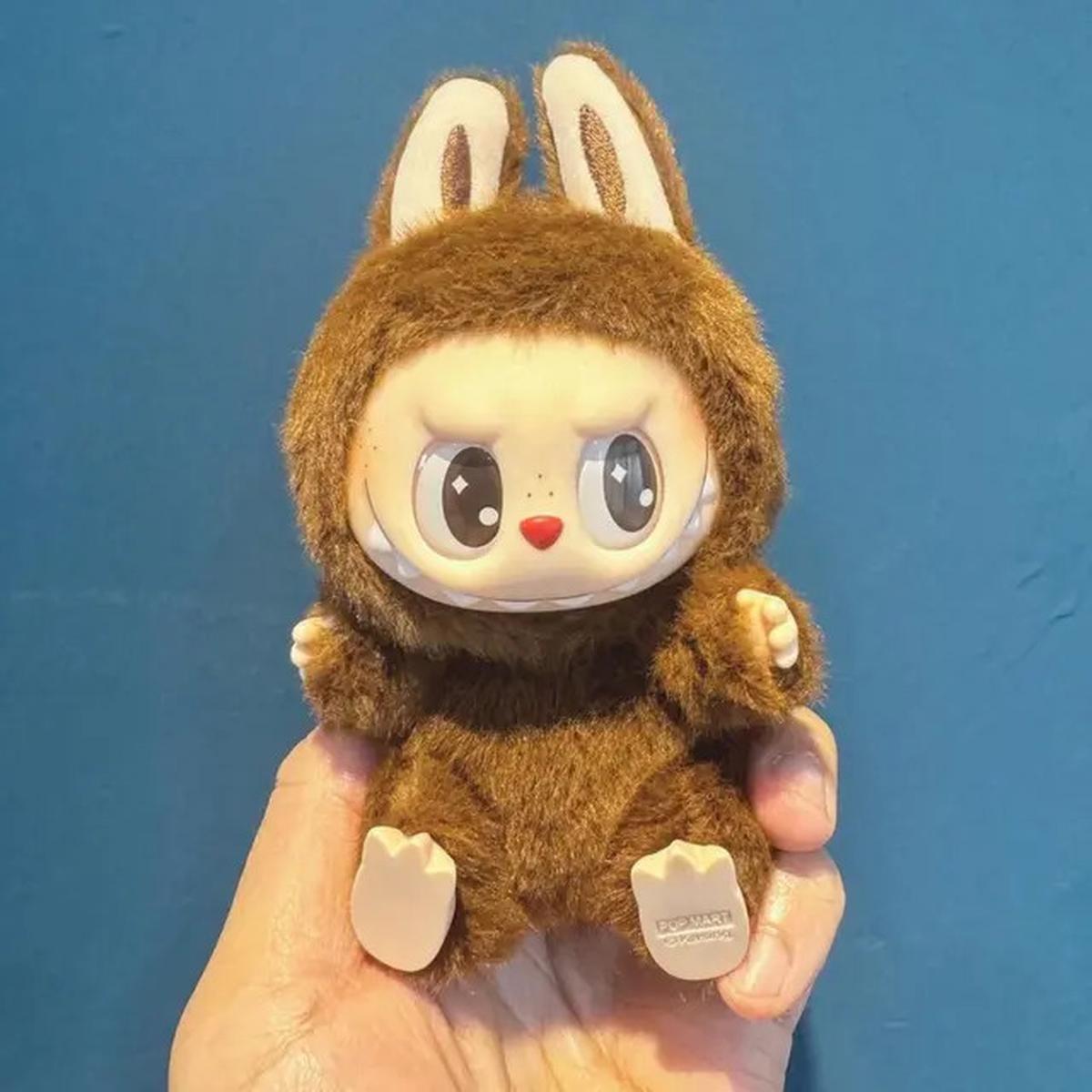 Pamer Boneka Labubu Saat Baru Jadi Anggota DPRD, Astrid Kuya Dicibir Warganet
