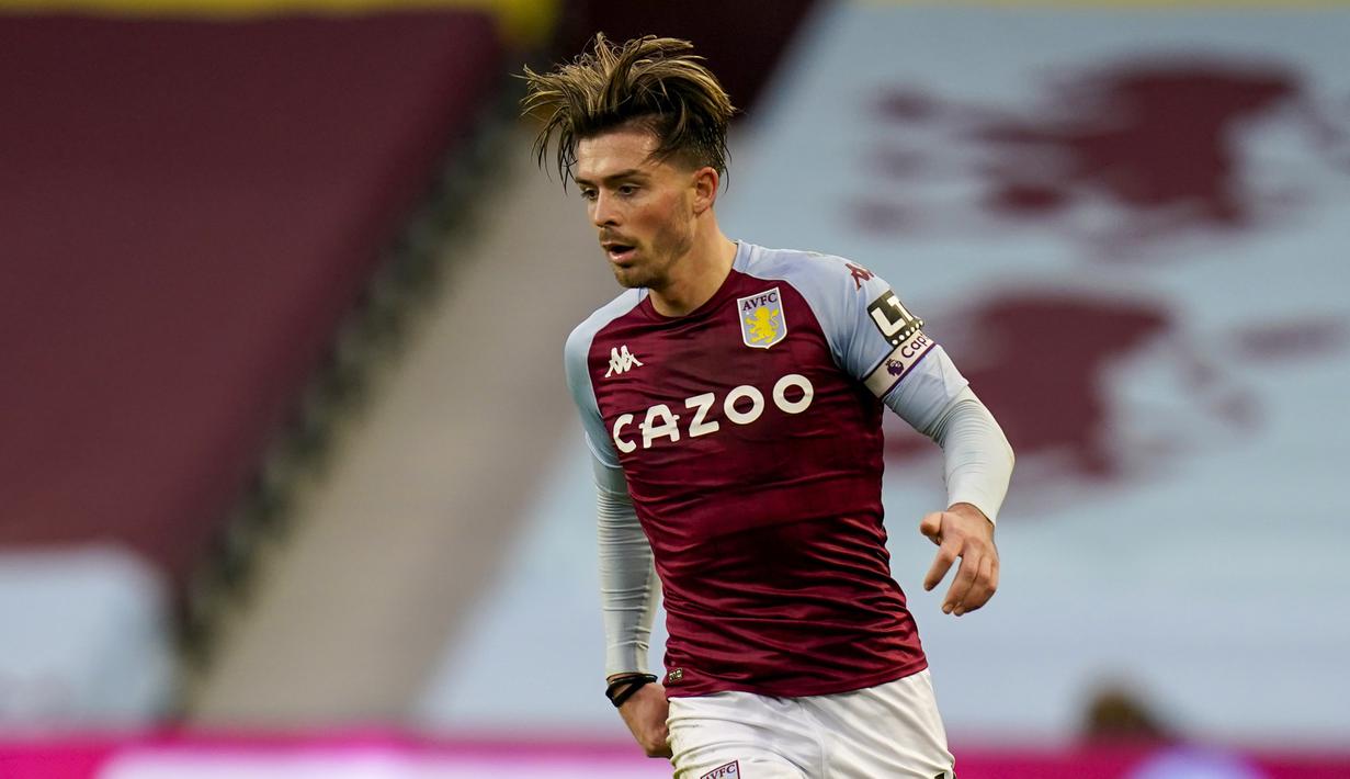 5. Jack Grealish (Aston Villa)  - Penyerang berusaia 25 tahun ini memang sangat pantas dipercaya mengenakan nomor punggung 10 di Aston Villa. Kejataman Jack Grealish terbukti lewat torehan 5 gol dan 6 assists dari 9 laganya bersama Aston Villa di Liga Inggris musim ini. (AFP/Tim Keeton/pool)