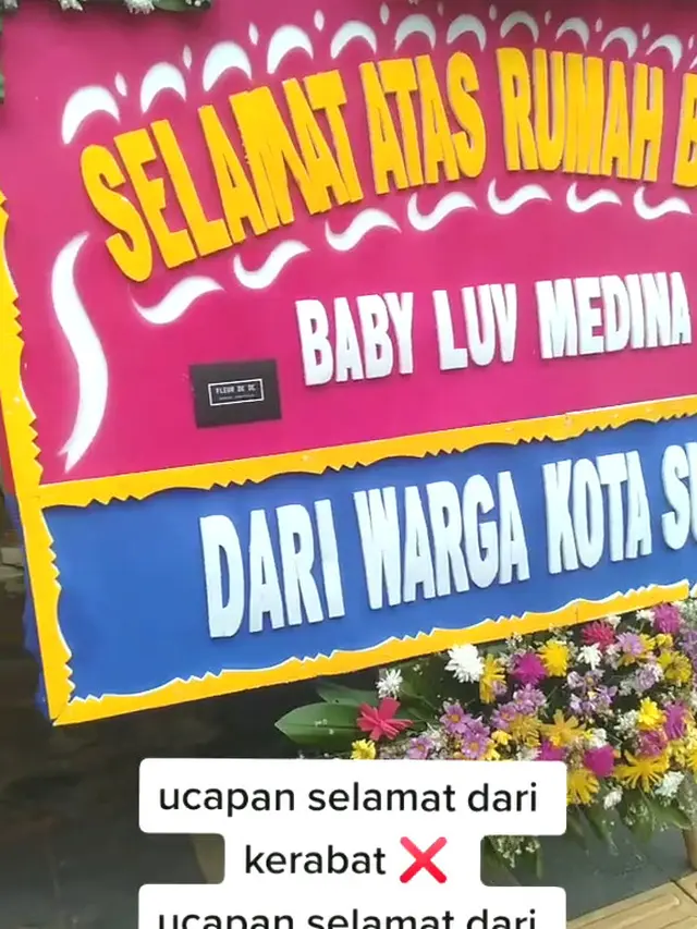 Karangan Bunga dari Korban Medina Zein