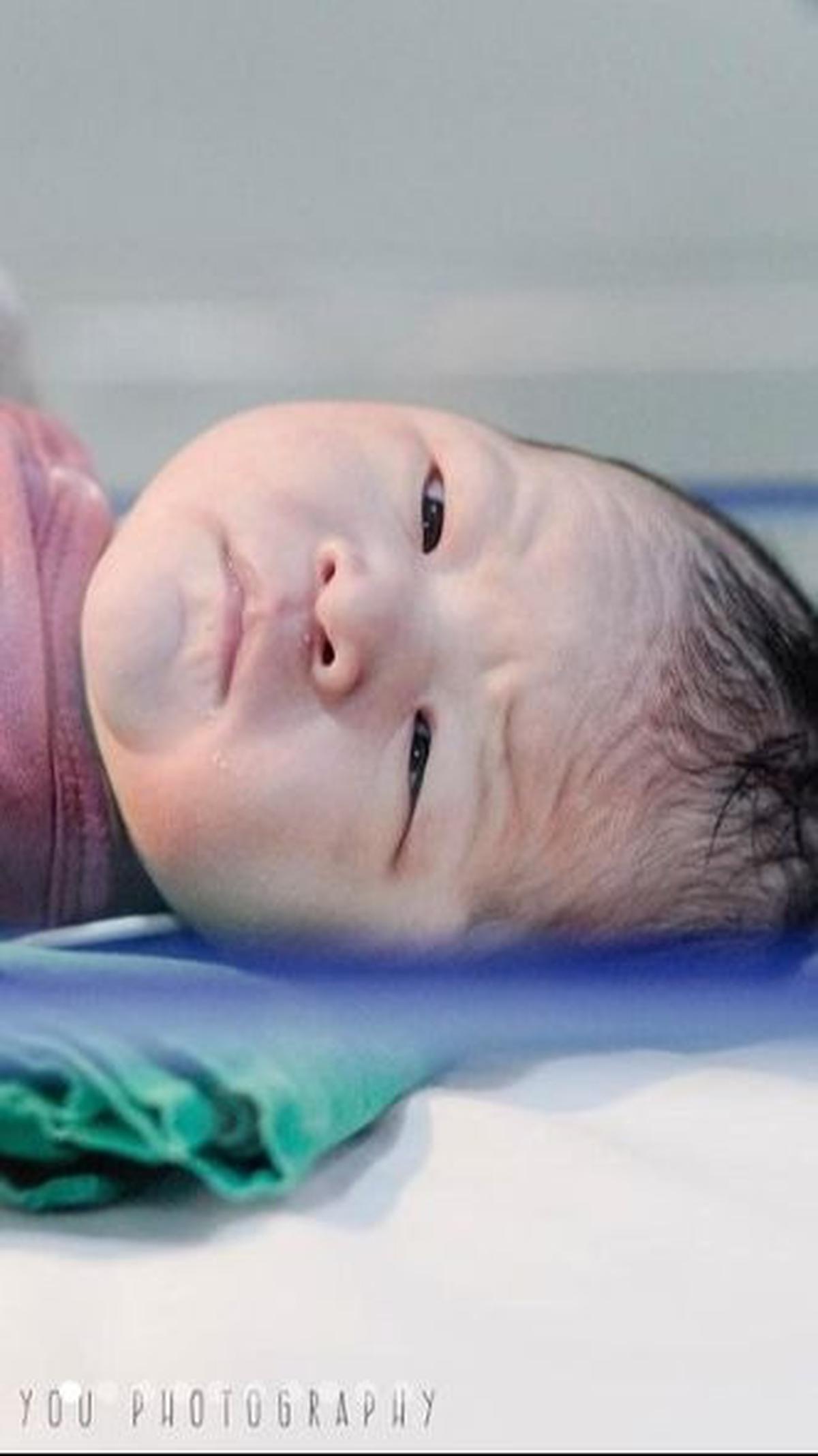 Momen Baby Julia Eden Saat Baru Lahir
