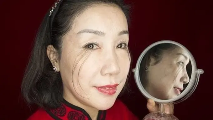 Bulu mata terpanjang di dunia/copyright: buzzfeed.com