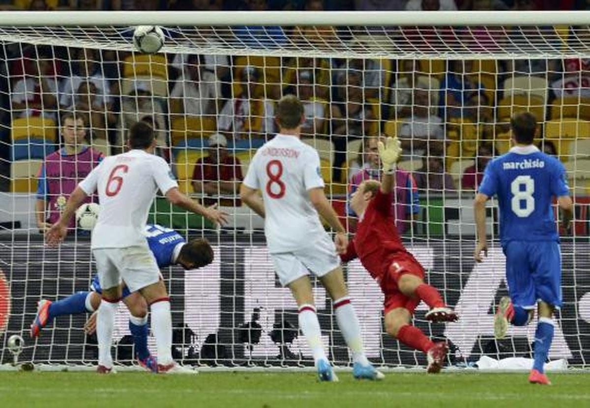  Skor kacamata Inggris-Italia berlanjut adu penalti