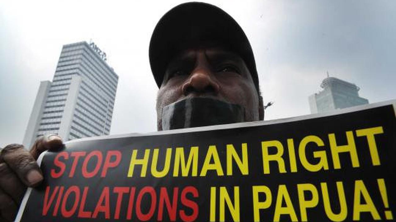 Demo tolak kekerasan di Papua