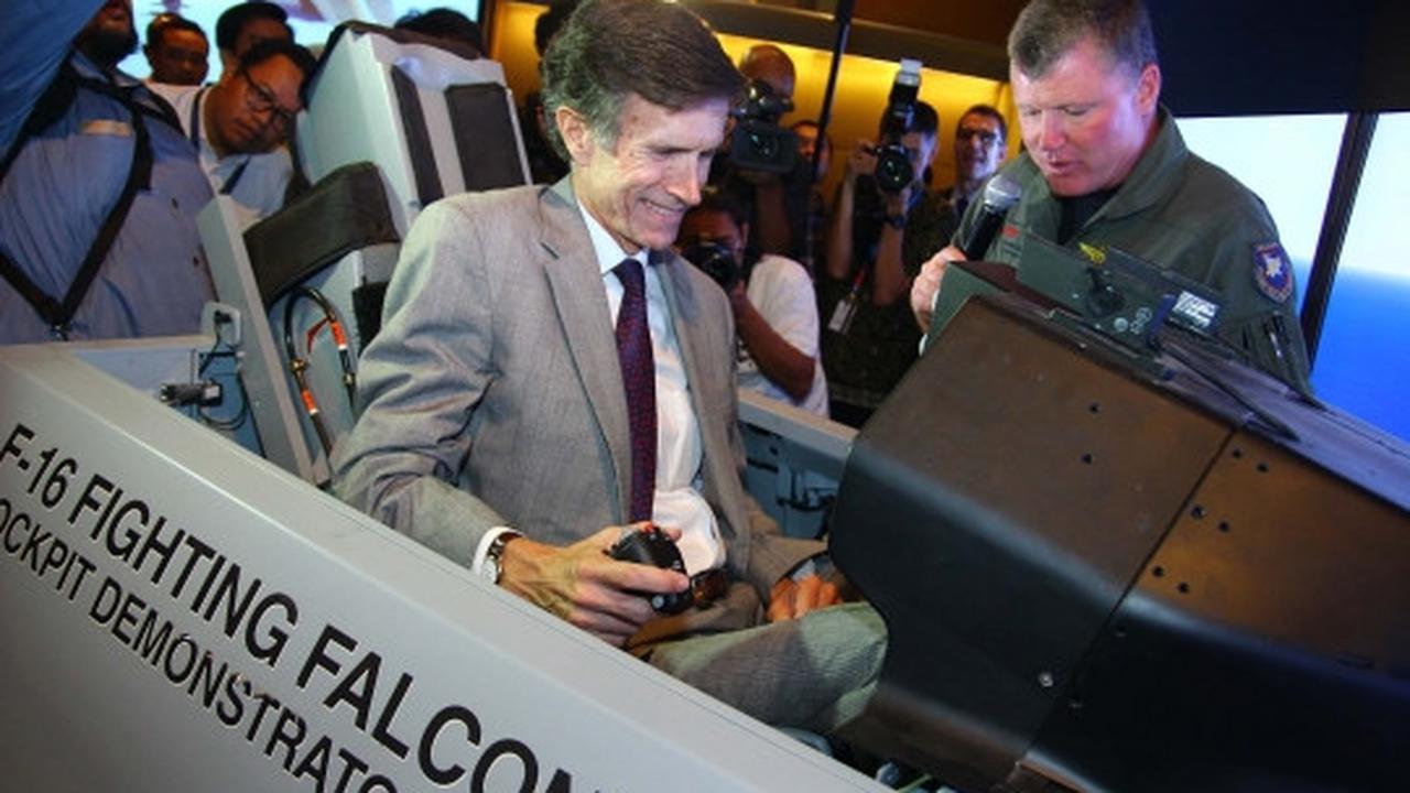 Amerika Serikat pamer kecanggihan F-16 Viper lewat simulator
