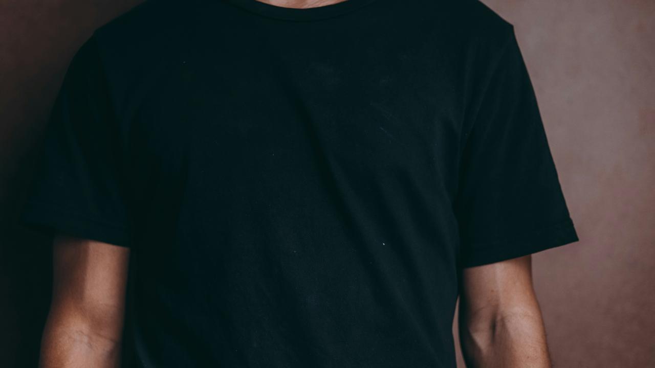 Anti Pudar, Ini Rahasia Menjaga Baju Hitam Agar Warnanya Tetap Pekat