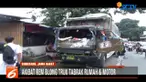 Laju truk baru berhenti setelah menabrak sebuah pohon besar yang berada di pinggir jalan.