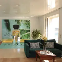 Oriflame, perusahaan beauty dan wellbeing global asal Swedia, kembali hadir di Cannes Film Festival 2026 yang berlangsung pada 12-22 Mei 2026 melalui Oriflame Glam Studio.