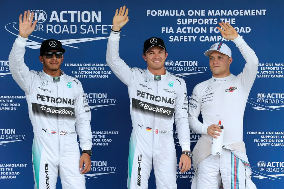 Valtteri Bottas (kanan)