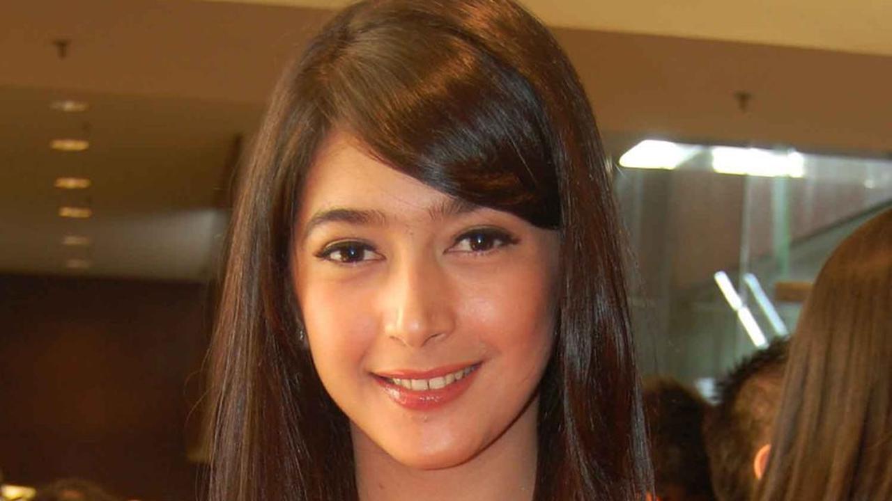 Nabila, bintang CINTA SMU, melanjutkan karier sinetron dengan ANAKKU BUKAN ANAKKU yang sukses di layar kaca.
