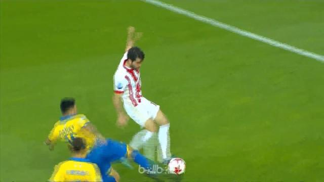 Olympiakos menang 4-0 atas Panetolikos diwarnai brace Karim Ansarifard. Tim tamu kurang beruntung karena gagal untuk menjaringkan ...