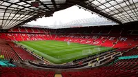 Dengan kapasitas 75.635 kursi, Old Trafford yang merupakan markas Manchester United (MU) adalah stadion terbesar kedua di Inggris. (sricommtravel.com)
