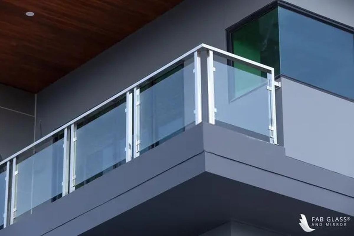 5 Model Pagar Balkon Minimalis dan Elegan, Bentuk Terbaru yang Modern