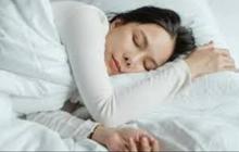 5 Cara Ini Bisa Bantu Agar Cepat Tidur, Salah Satunya Mandi Air Hangat